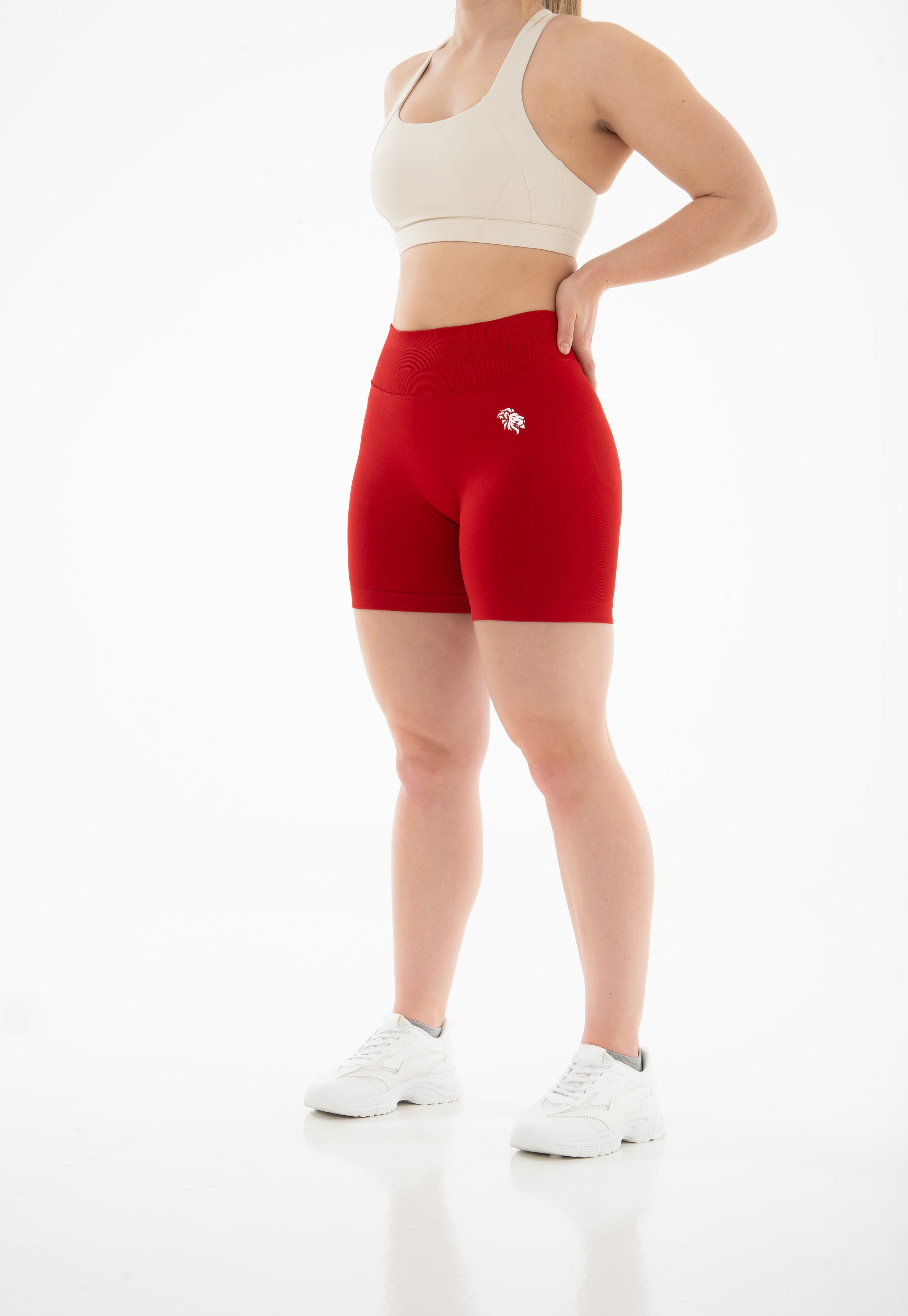 ELEVATE - Mid Waist Shorts