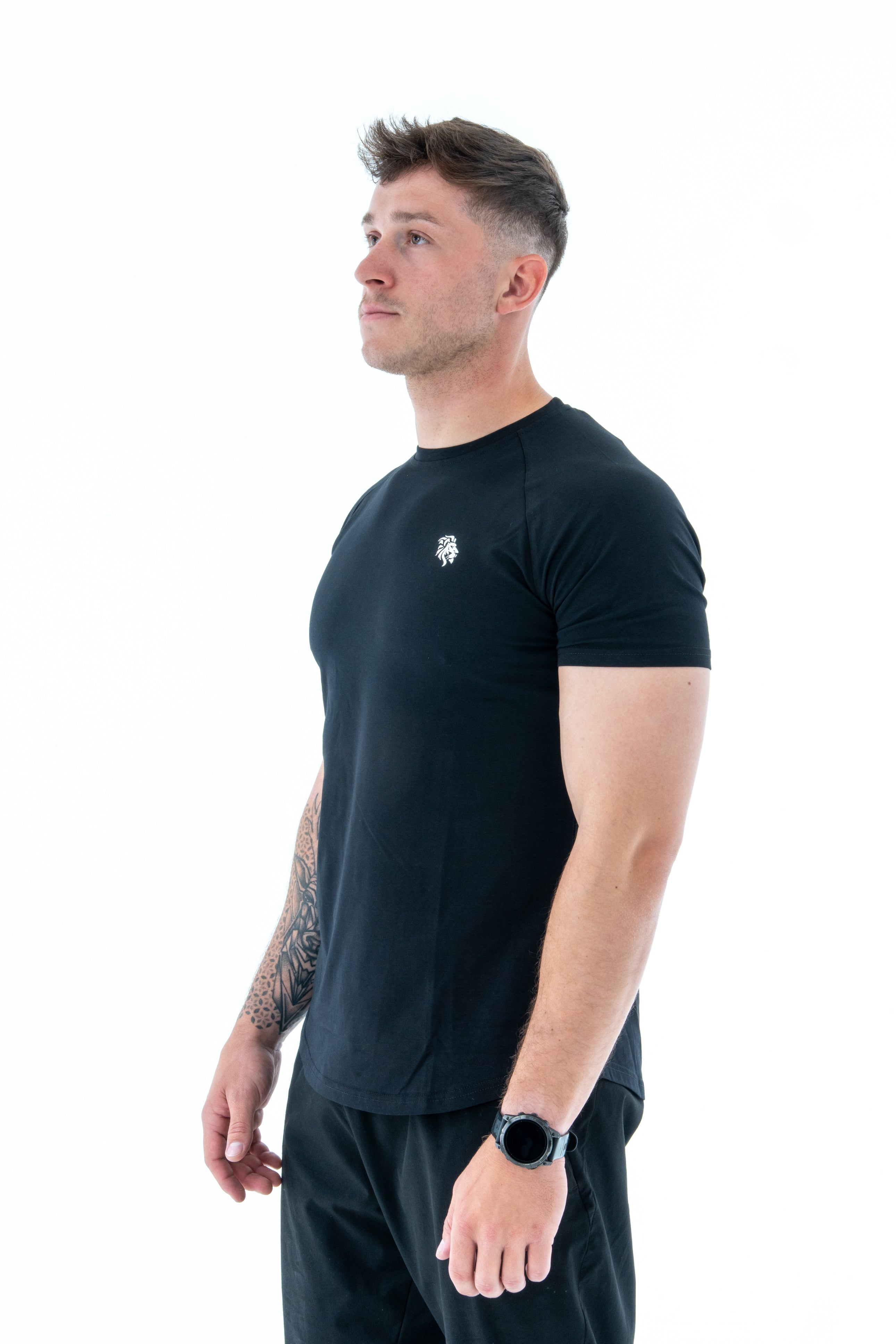 ESSENTIAL - Athletic Tee