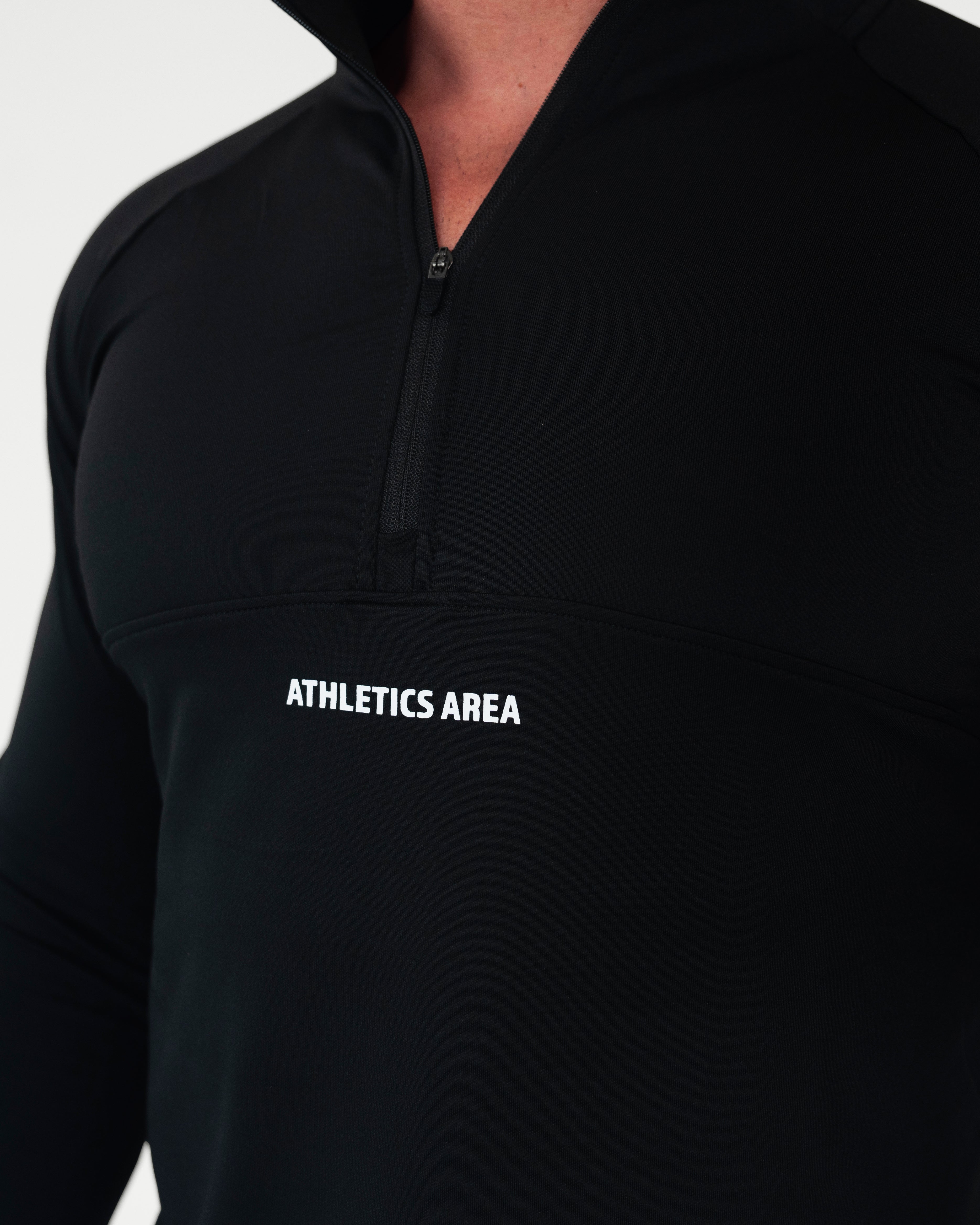 PERFORM - Quarter Zip Sports Top