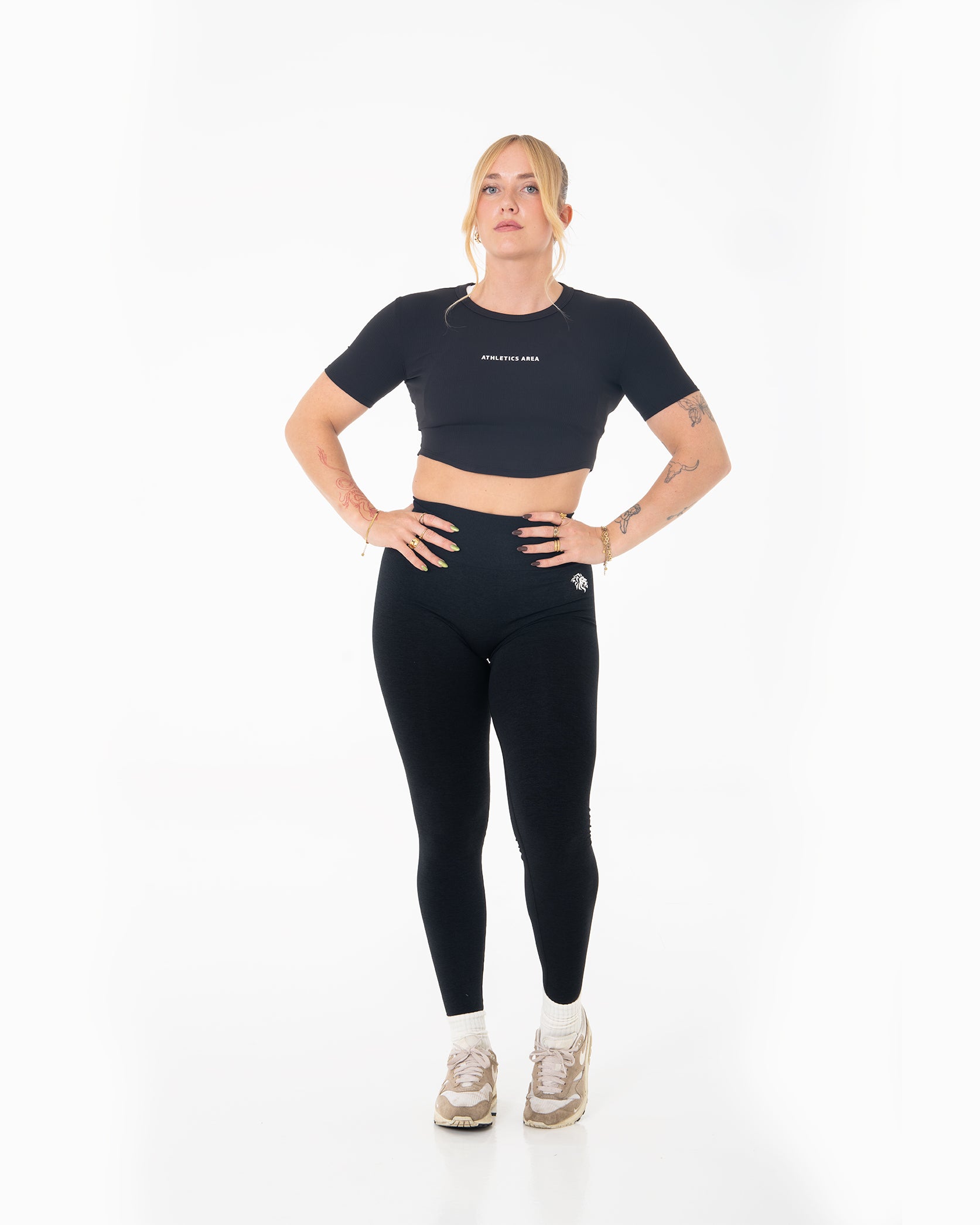 ESSENCE - Stretch Crop Top