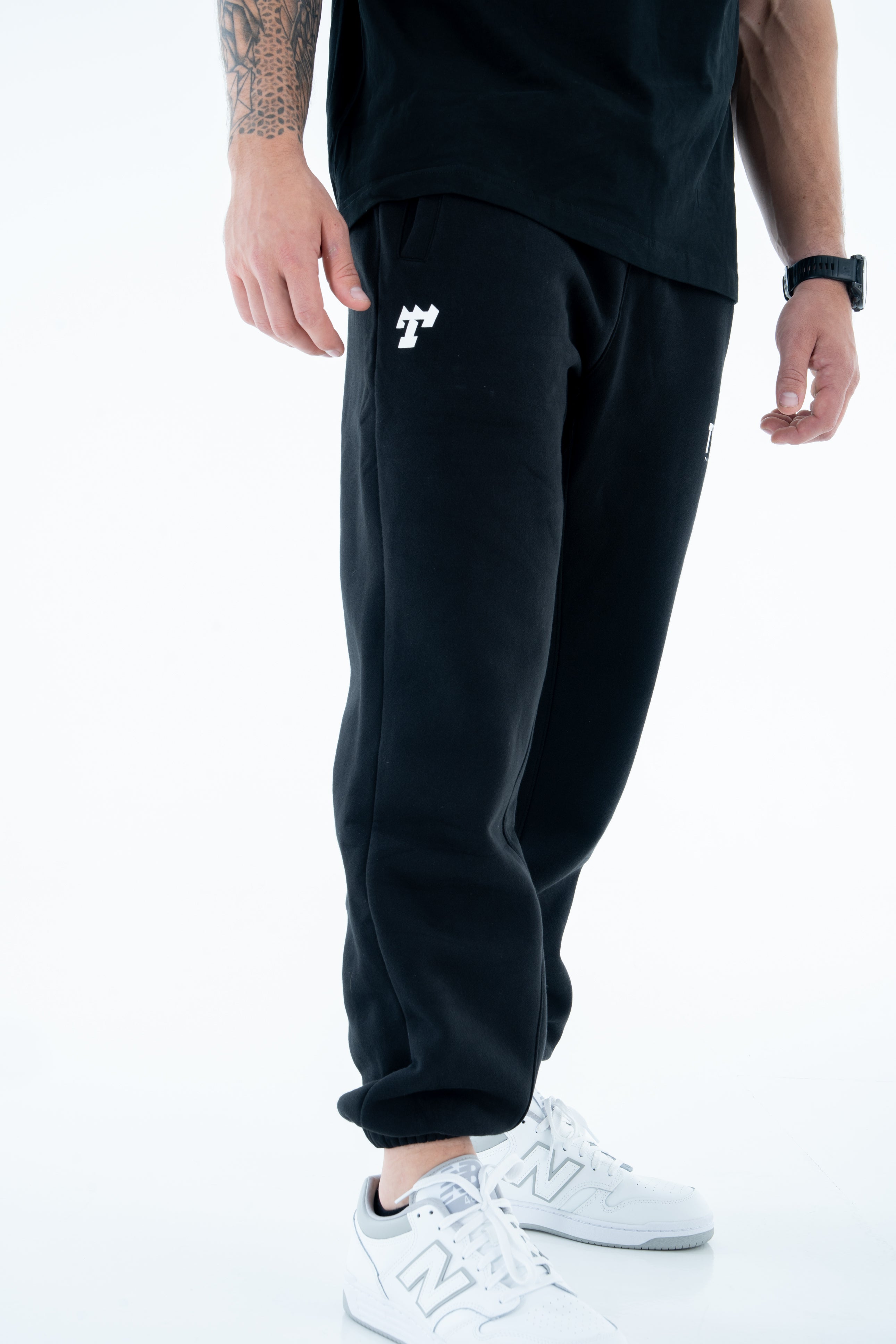TYRUN - Sweatpants - Season One