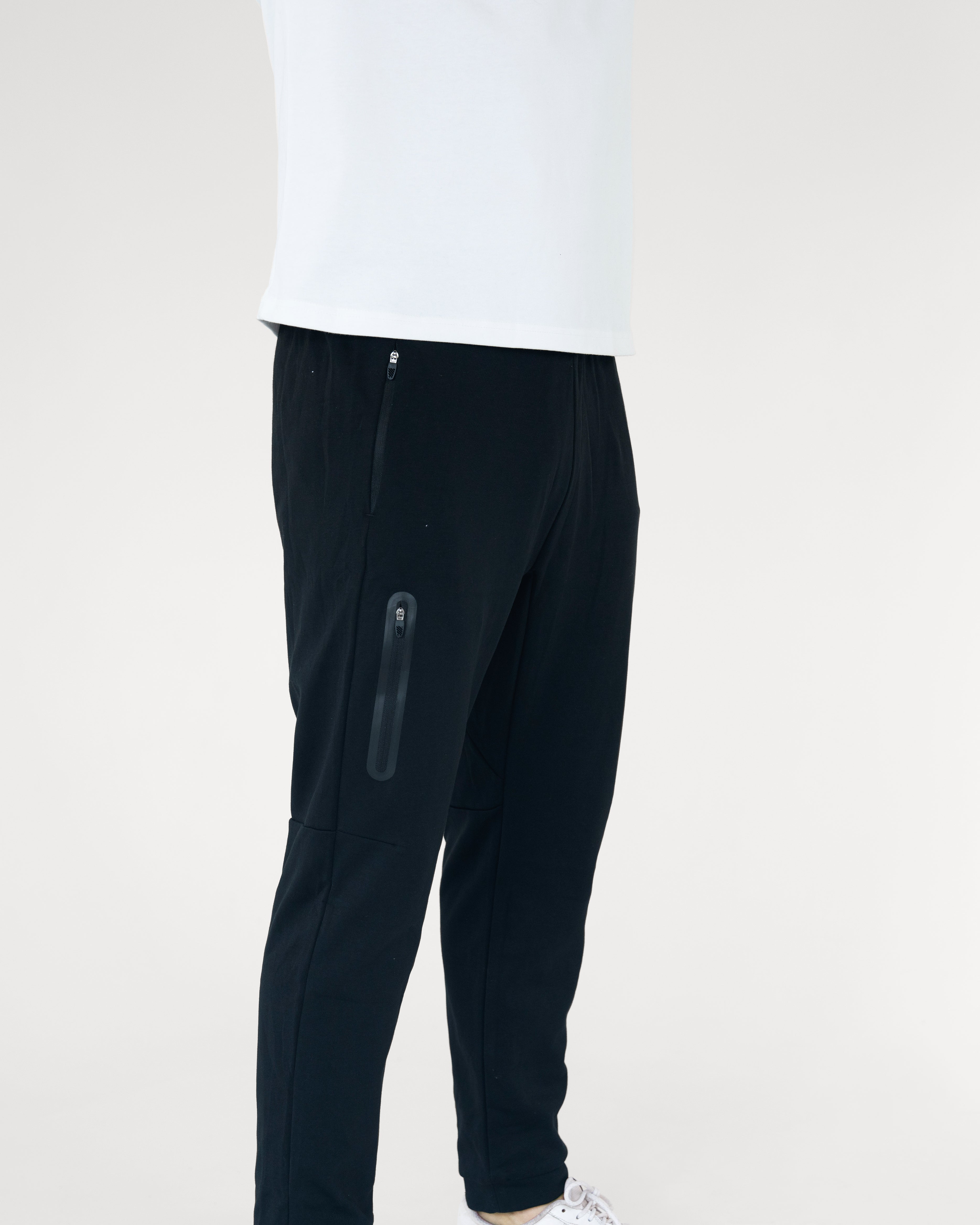 FLOW - Side zippocket Jogger Pants